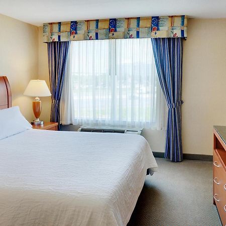 Hilton Garden Inn Toronto/Burlington Exteriör bild
