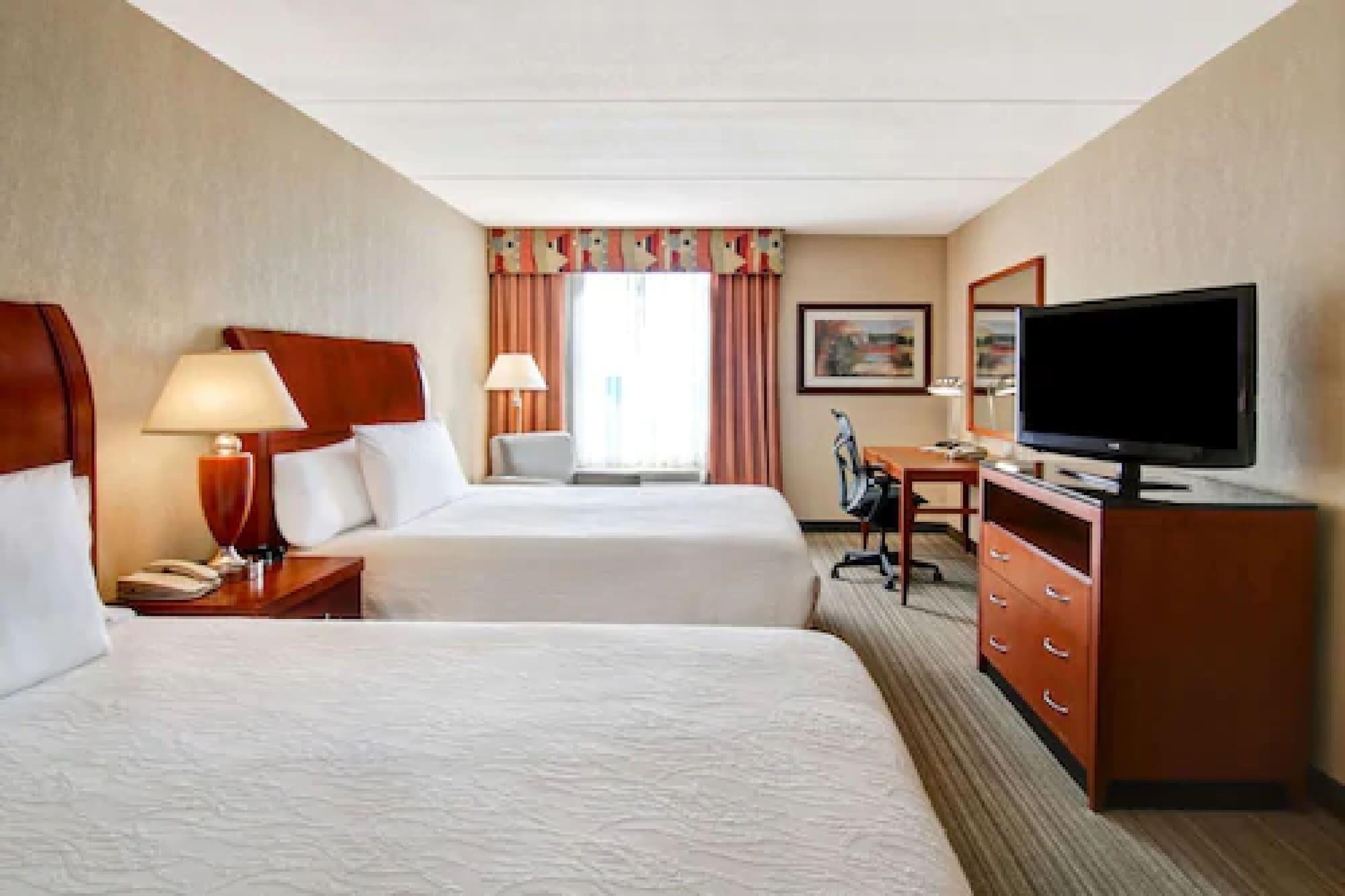 Hilton Garden Inn Toronto/Burlington Exteriör bild
