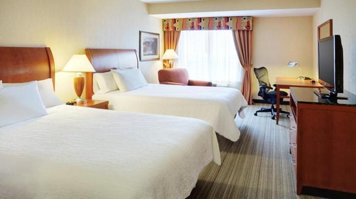 Hilton Garden Inn Toronto/Burlington Exteriör bild