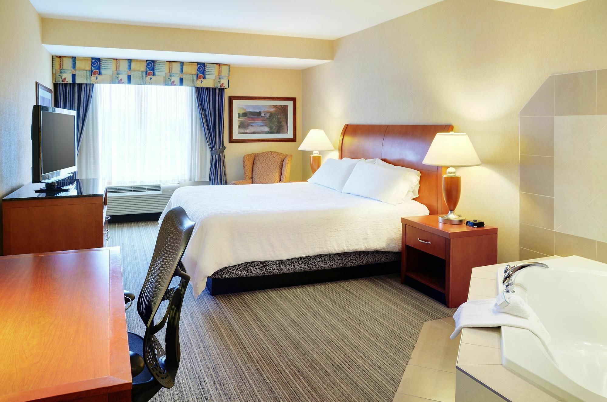 Hilton Garden Inn Toronto/Burlington Exteriör bild